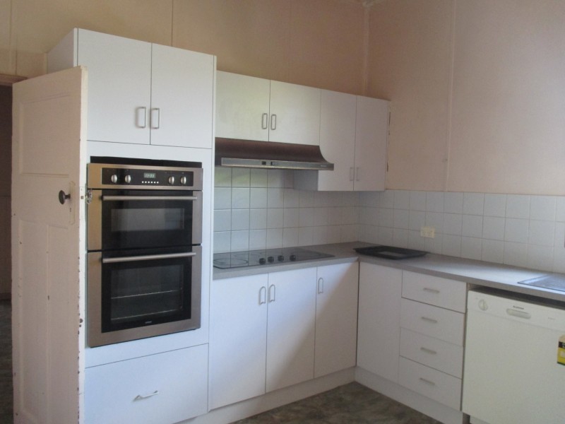 32 Alexander Parade, Bairnsdale VIC 3875