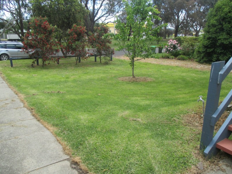 32 Alexander Parade, Bairnsdale VIC 3875