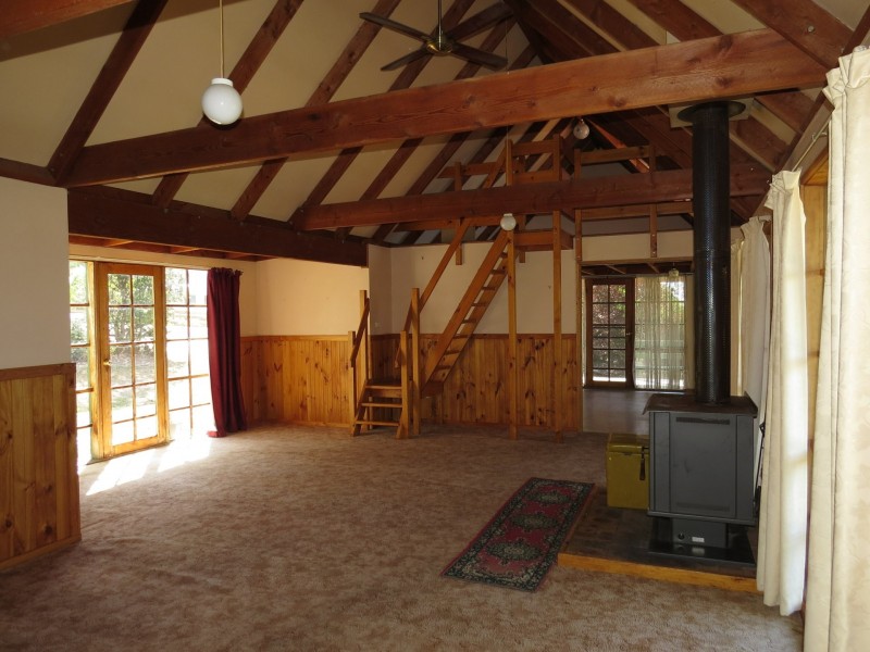 13 McCoy Street, Omeo VIC 3898