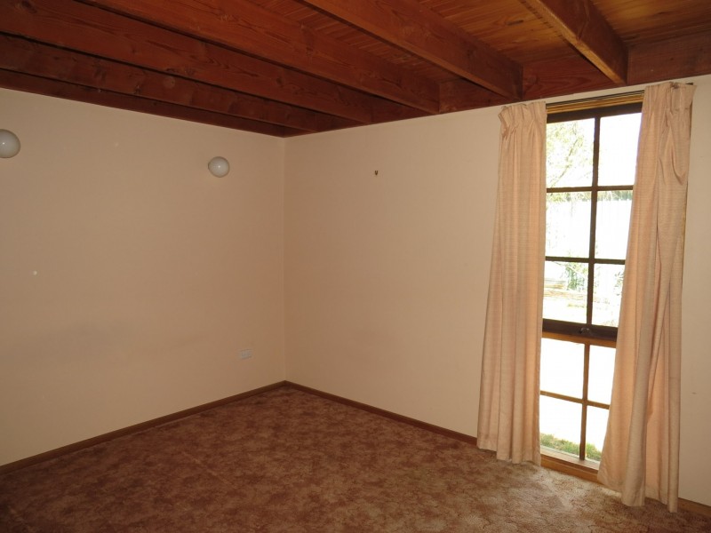 13 McCoy Street, Omeo VIC 3898