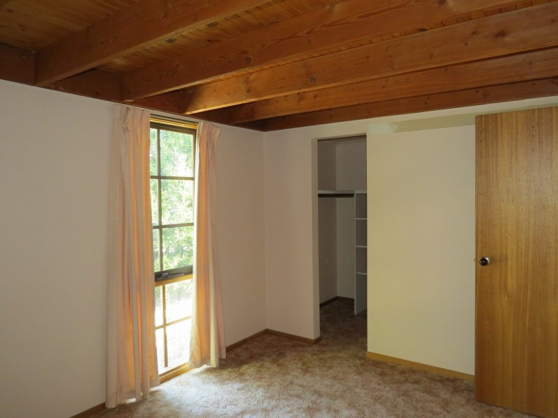 13 McCoy Street, Omeo VIC 3898