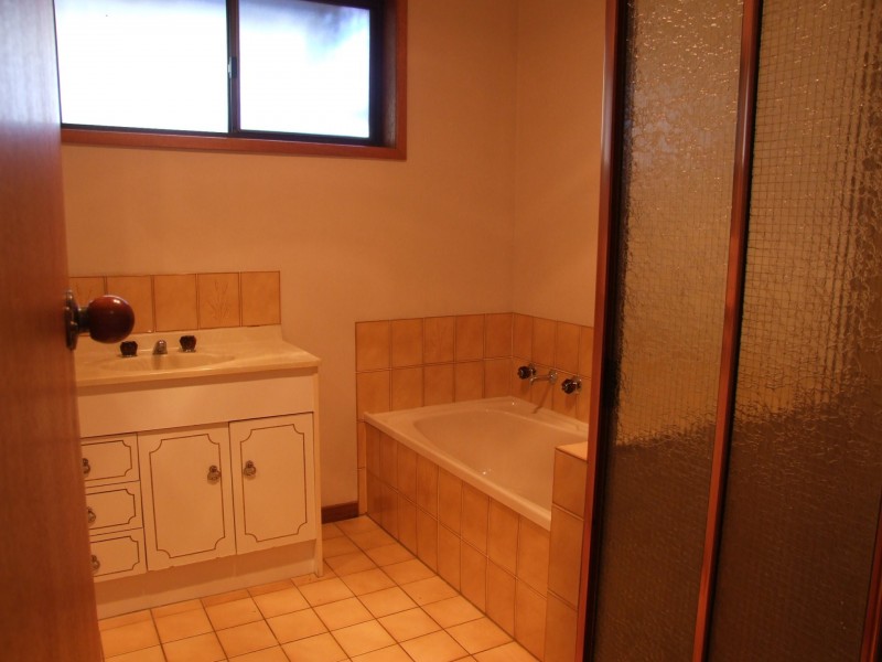 Unit 1/1 Dahlsen Crescent, Bairnsdale VIC 3875