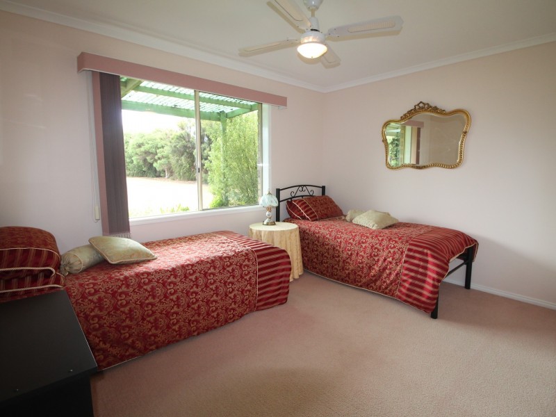 22 Timbarra Drive, Eastwood VIC 3875