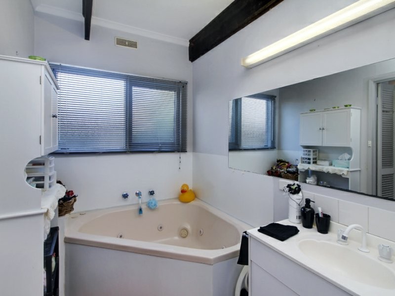 31 Tierney Street, Wy Yung VIC 3875