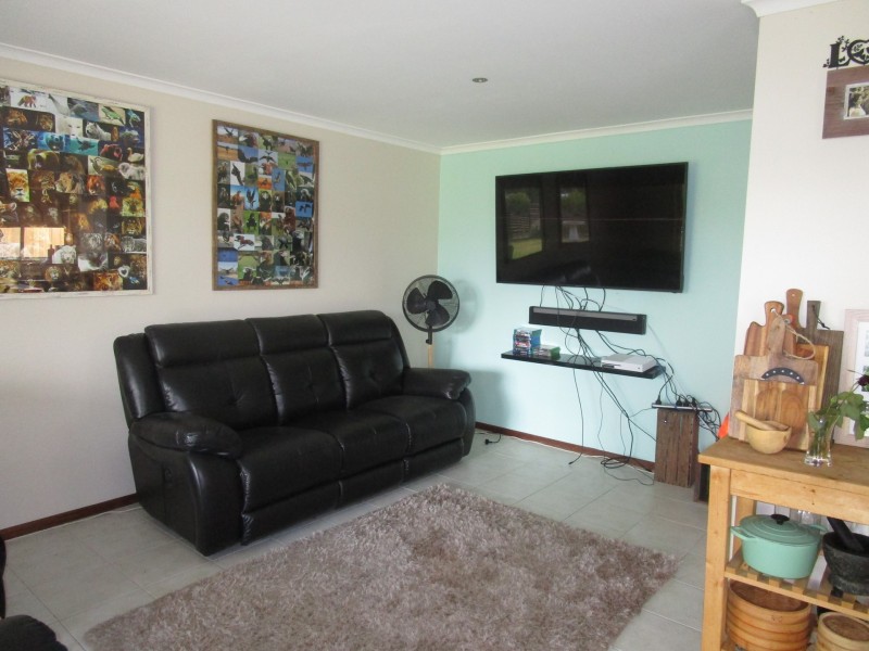 187 Bullumwaal Road, Wy Yung VIC 3875