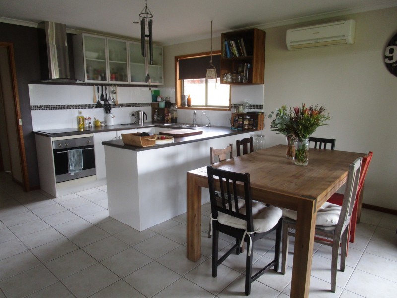 187 Bullumwaal Road, Wy Yung VIC 3875