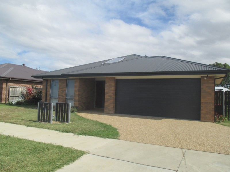 11 Whipbird Street, Bairnsdale VIC 3875