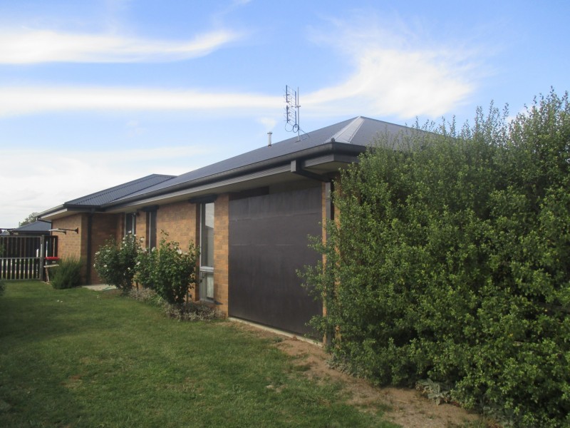 11 Whipbird Street, Bairnsdale VIC 3875