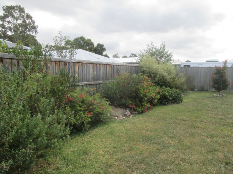 11 Whipbird Street, Bairnsdale VIC 3875