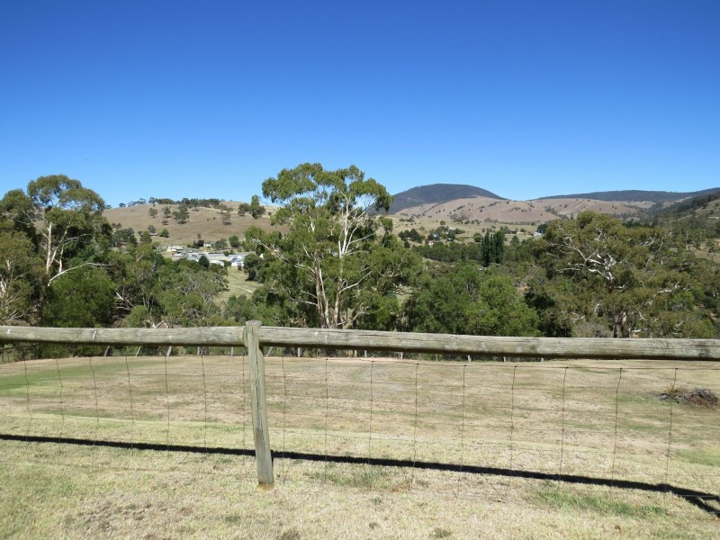 13 Crisp Street, Omeo VIC 3898