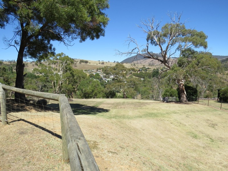 13 Crisp Street, Omeo VIC 3898