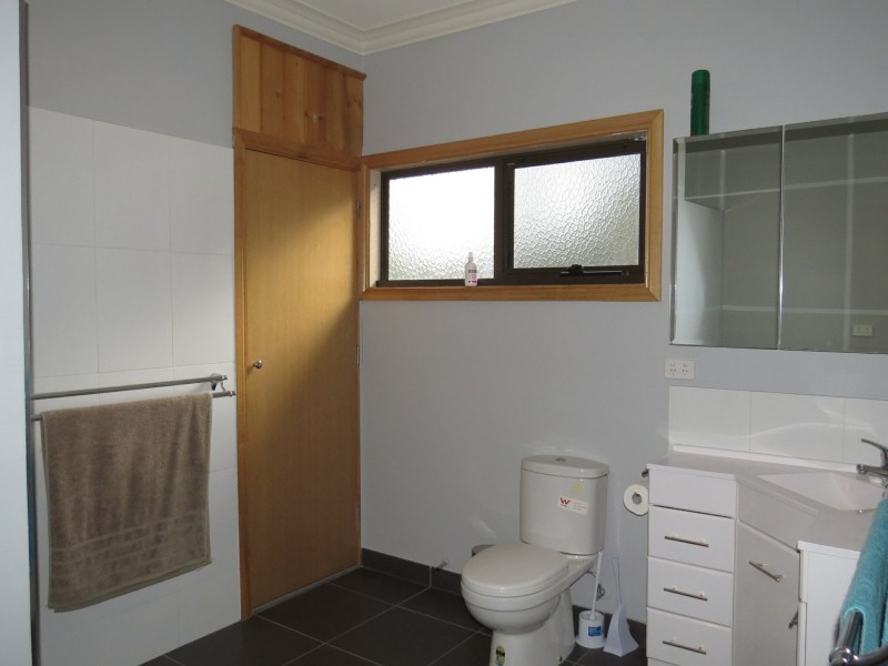 21 Creek Street, Omeo VIC 3898