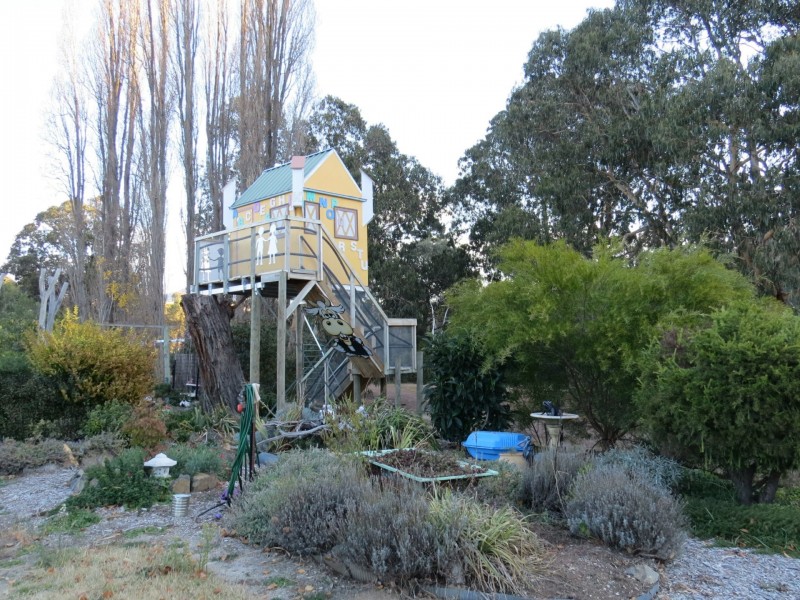 21 Creek Street, Omeo VIC 3898