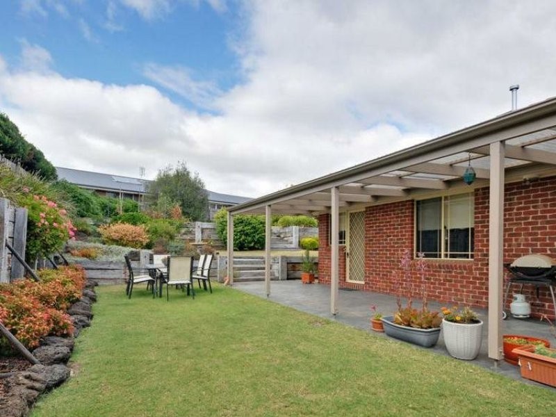 97 Howitt Avenue, Eastwood VIC 3875