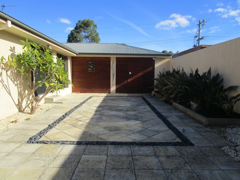 4 Woodward Street, Wy Yung VIC 3875