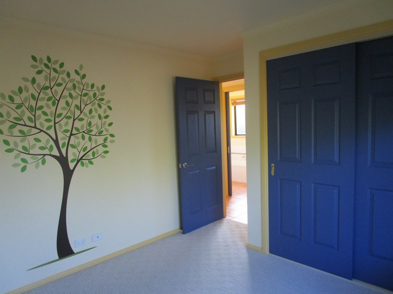 4 Woodward Street, Wy Yung VIC 3875