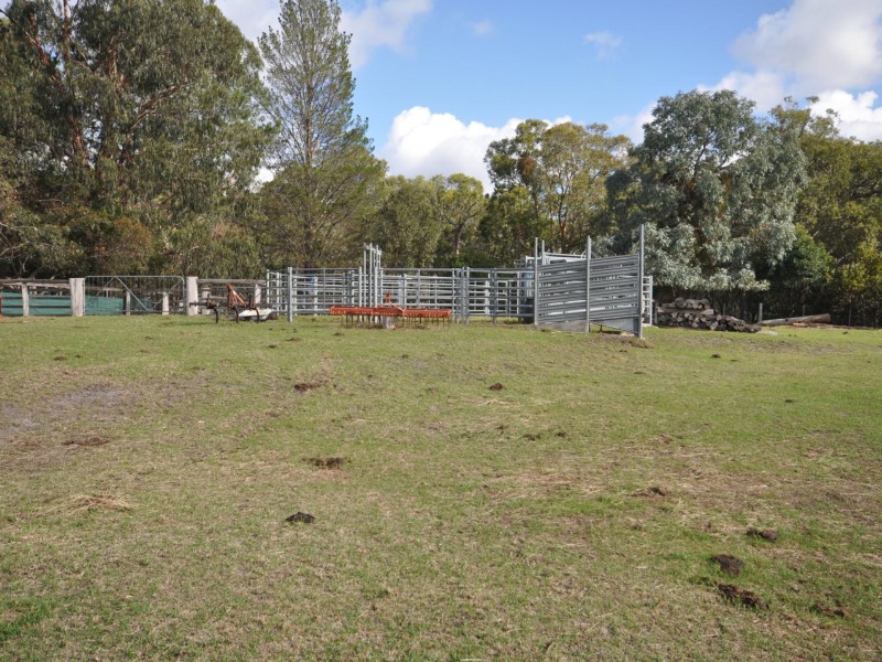 1090 Deptford Road, Clifton Creek VIC 3875