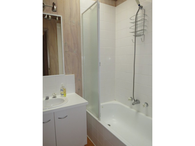 12 Crisp Street, Omeo VIC 3898