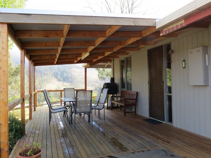 12 Crisp Street, Omeo VIC 3898