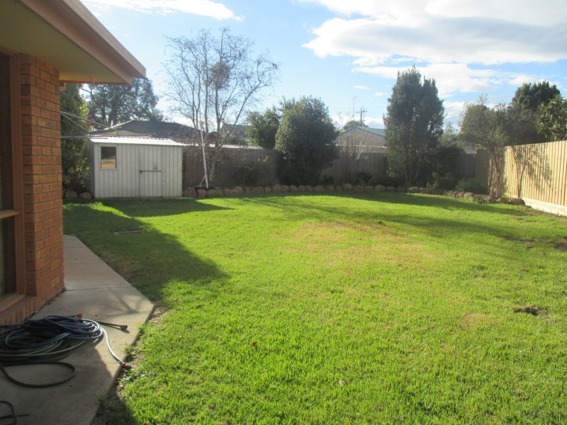 12 Arco Court, Bairnsdale VIC 3875