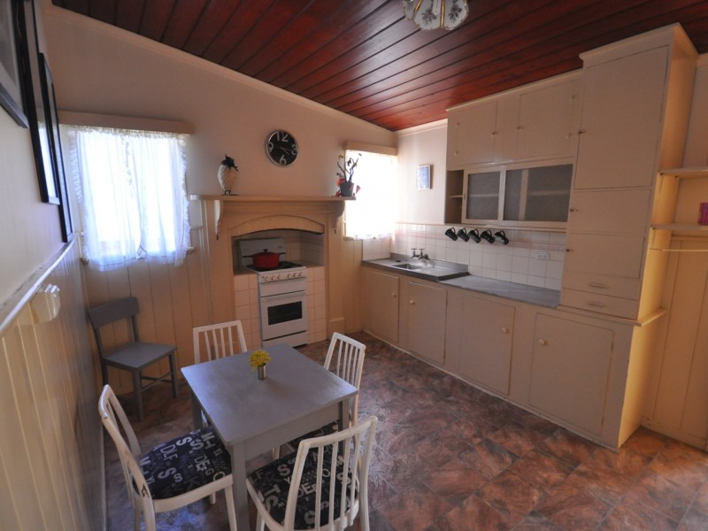 24 Pinnock Street, Bairnsdale VIC 3875