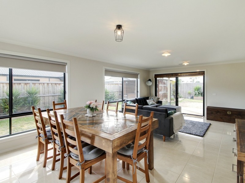 11 Flaxlily Court, Bairnsdale VIC 3875