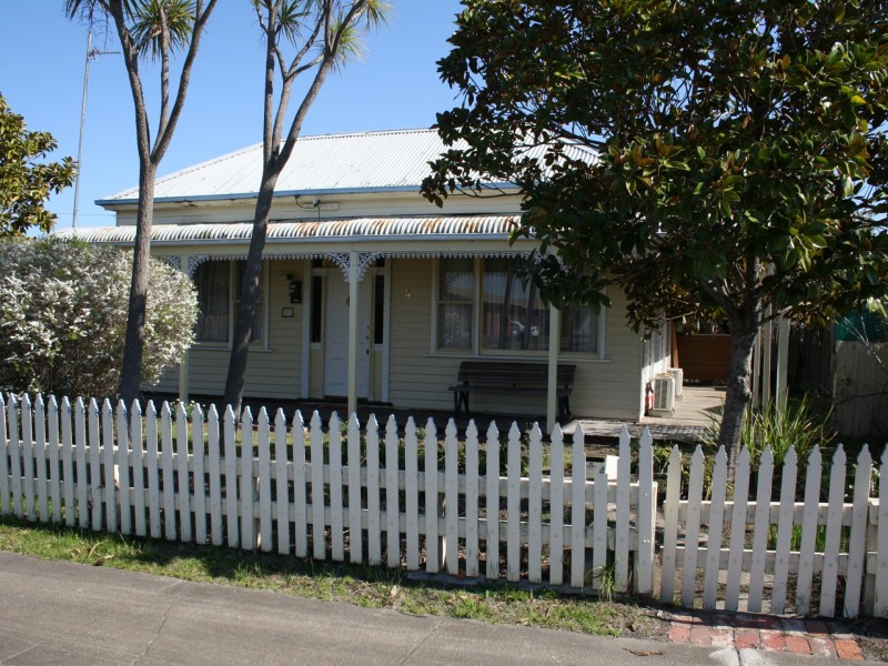 4 Dahlsen Crescent, Bairnsdale VIC 3875