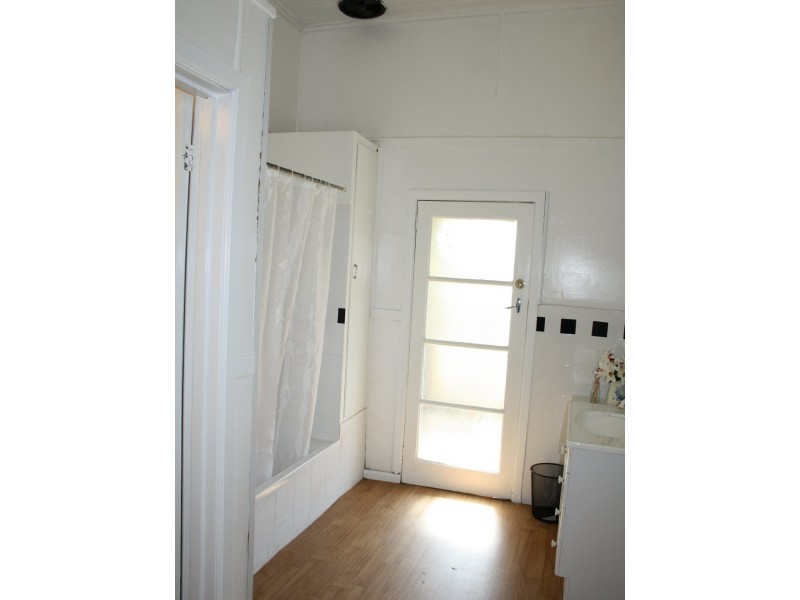 4 Dahlsen Crescent, Bairnsdale VIC 3875