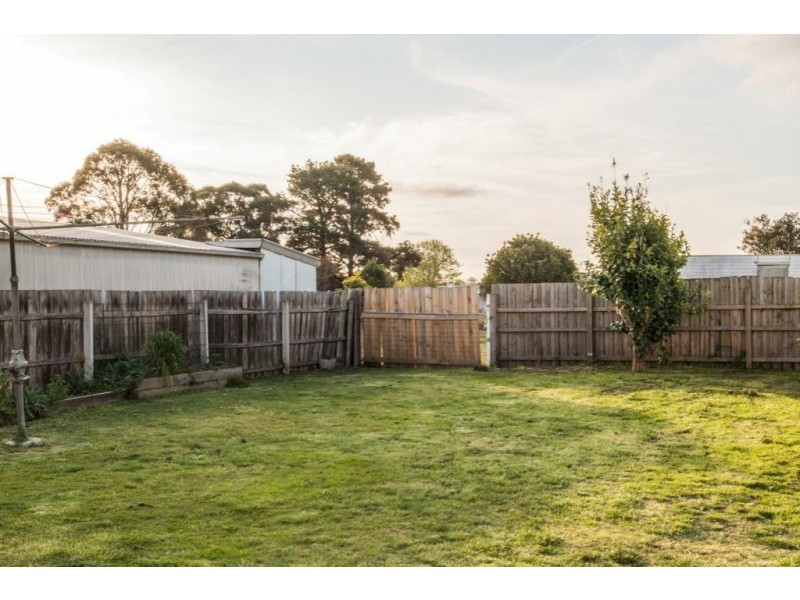132 Dalmahoy Street, Bairnsdale VIC 3875