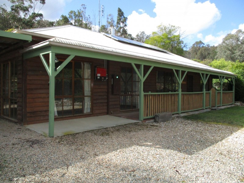 90 Deep Creek Road, Bruthen VIC 3885