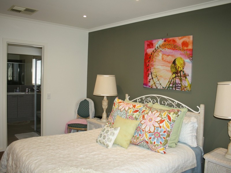 13 Fison Avenue, Bairnsdale VIC 3875