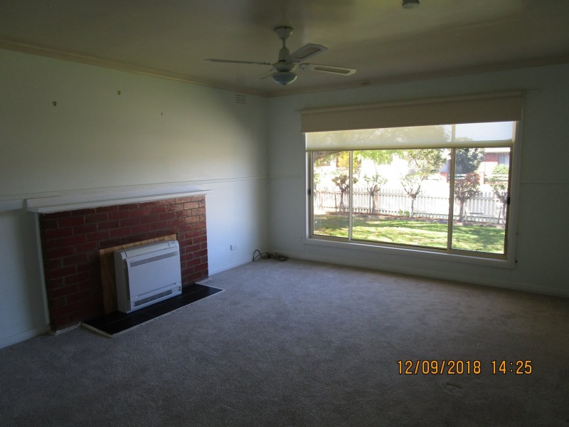 42 Macrae Street, Bairnsdale VIC 3875