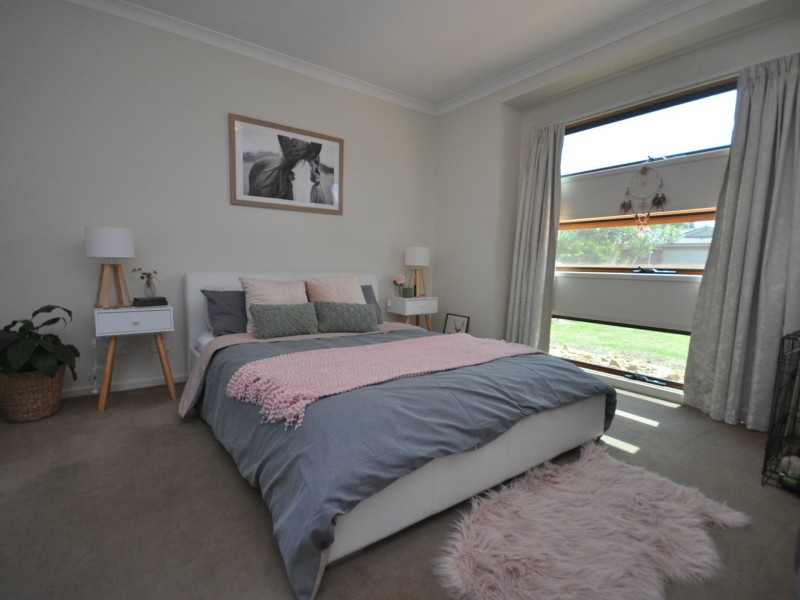 88 Gatehouse Drive, Eastwood VIC 3875