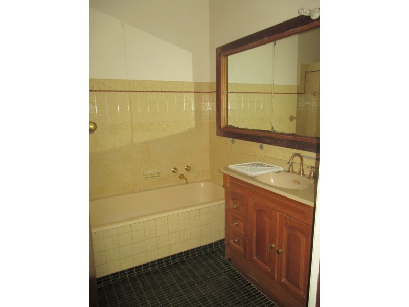 3 Mitchell Street, Bairnsdale VIC 3875