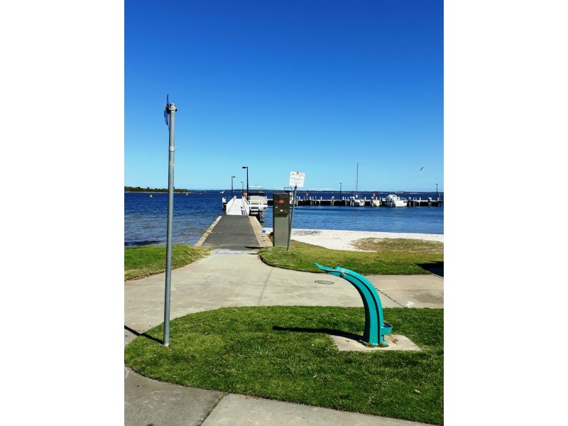 7 Esplanade, Paynesville VIC 3880