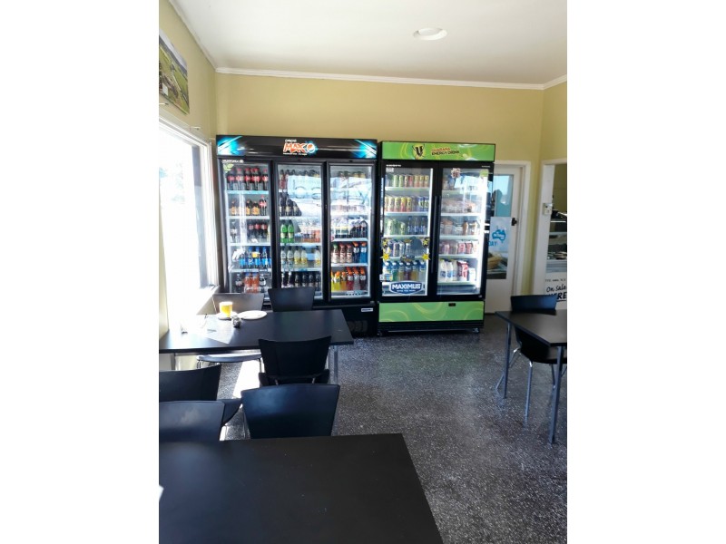 7 Esplanade, Paynesville VIC 3880