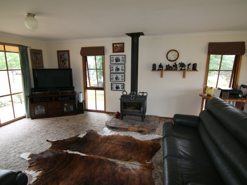 222 Omeo Valley Road, Omeo VIC 3898