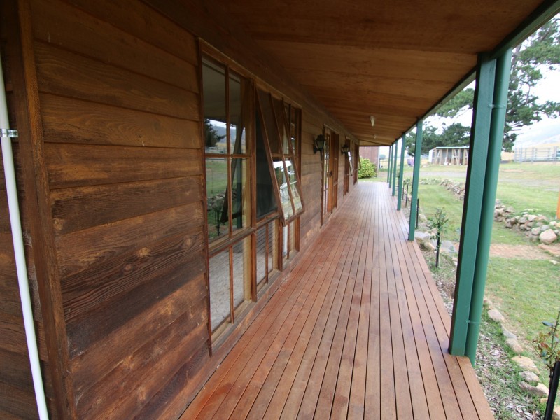 222 Omeo Valley Road, Omeo VIC 3898