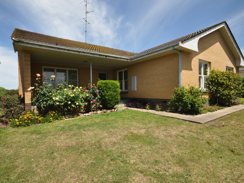 74 Crooke Street, Bairnsdale VIC 3875