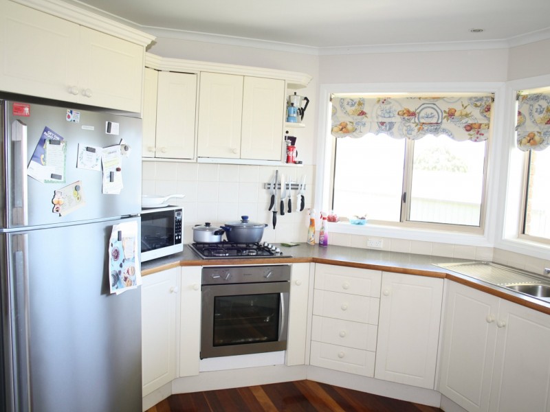 33 Vista Drive, Mallacoota VIC 3892