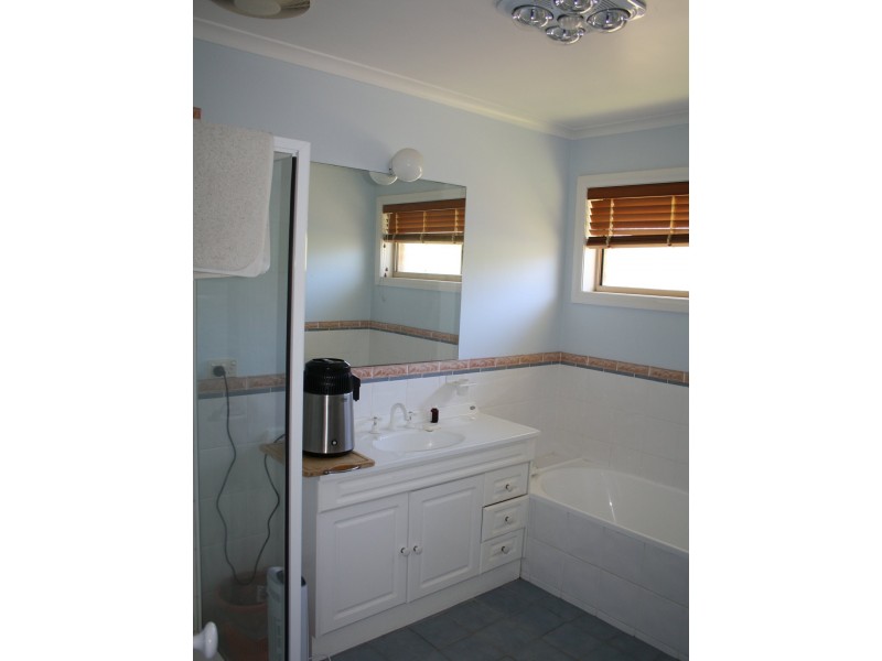 33 Vista Drive, Mallacoota VIC 3892