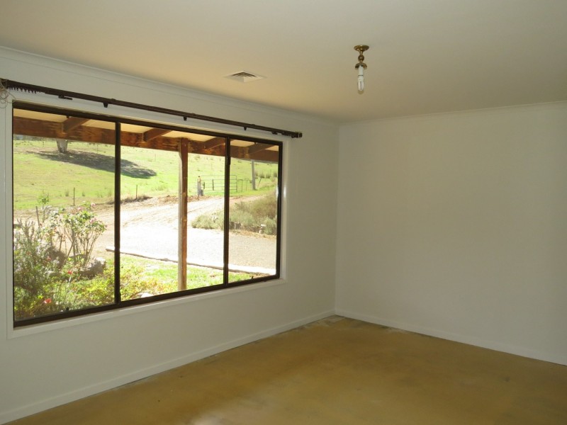155 McKinnons Road, Benambra VIC 3900