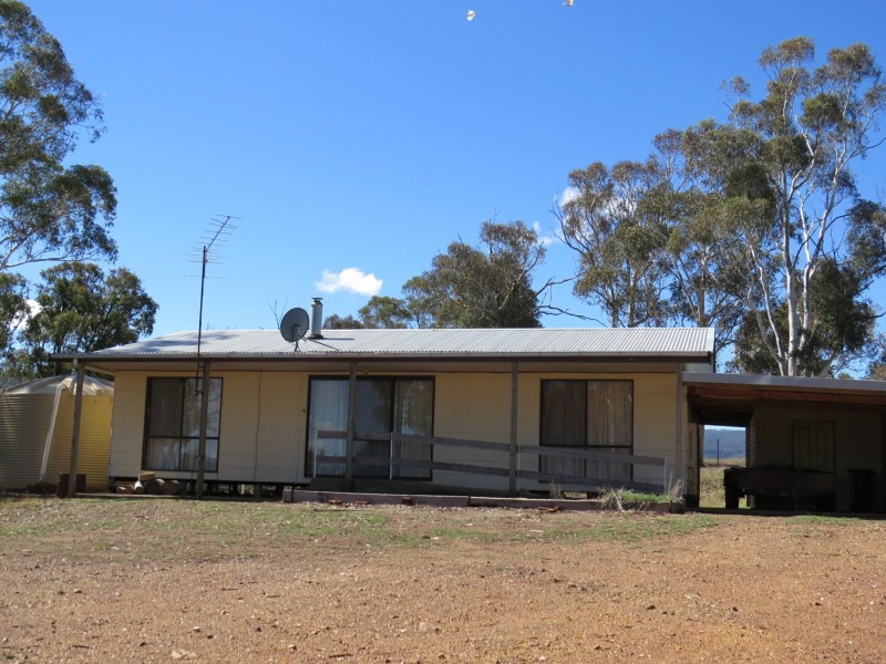 155 McKinnons Road, Benambra VIC 3900