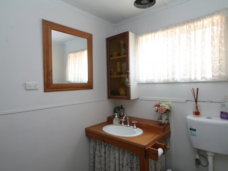 6986 Great Alpine Road, Swifts Creek VIC 3896