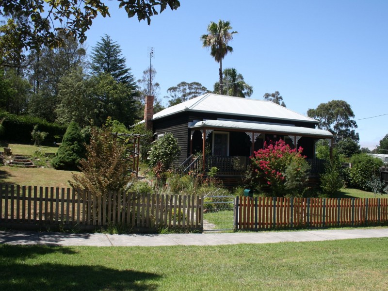 10 Nicholson Street, Orbost VIC 3888