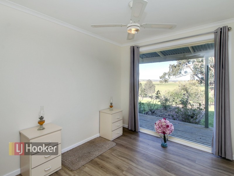 37 Giles Street, Wiseleigh VIC 3885