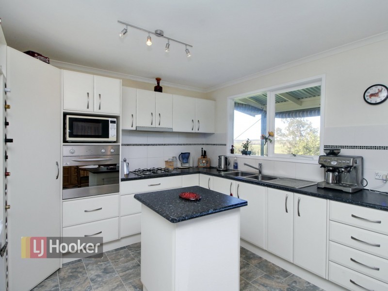 37 Giles Street, Wiseleigh VIC 3885
