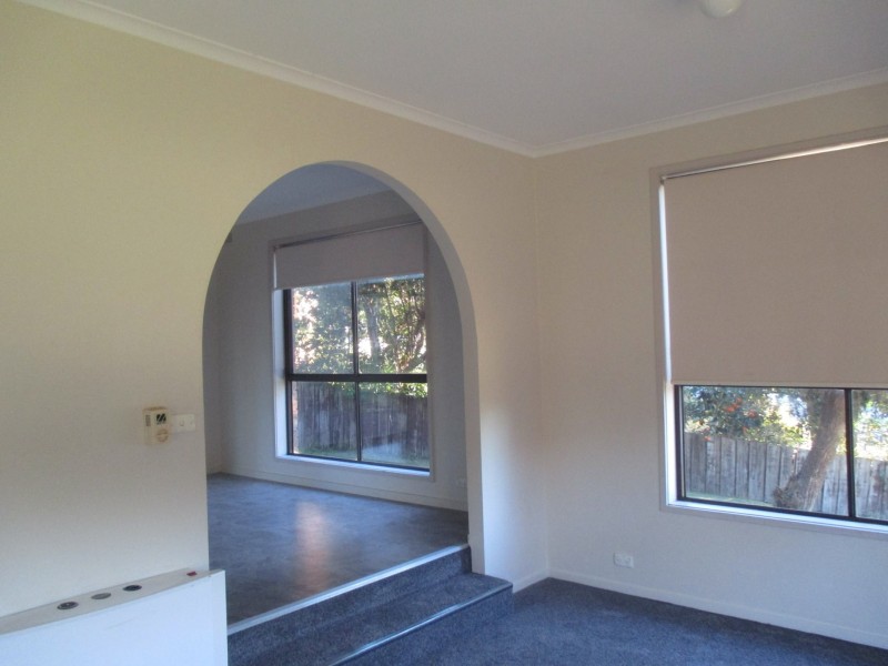 5 Clifton Close, Wy Yung VIC 3875