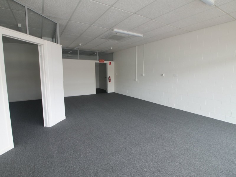 Shop 7 Riviera Plaza, Bairnsdale VIC 3875