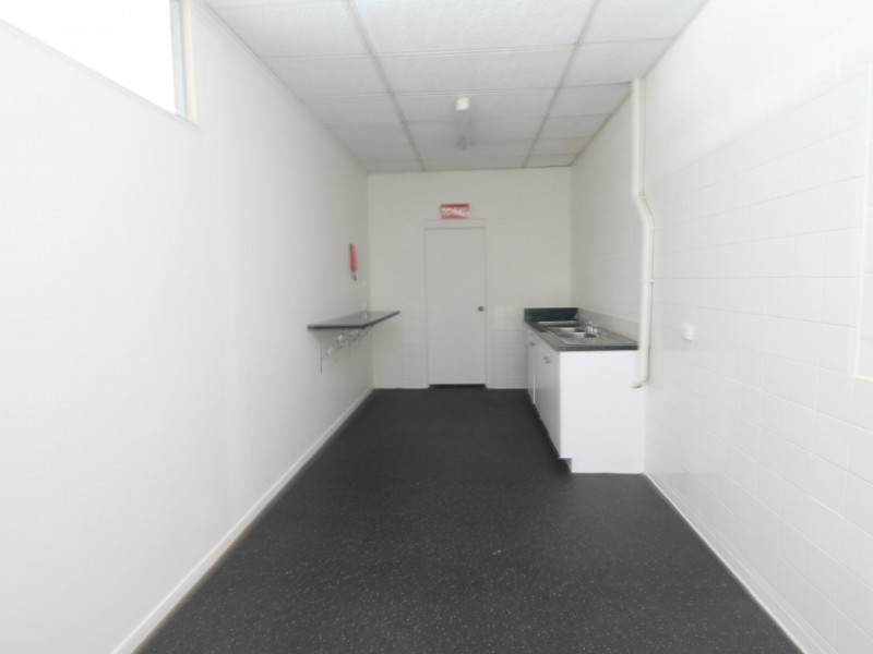 Shop 7 Riviera Plaza, Bairnsdale VIC 3875